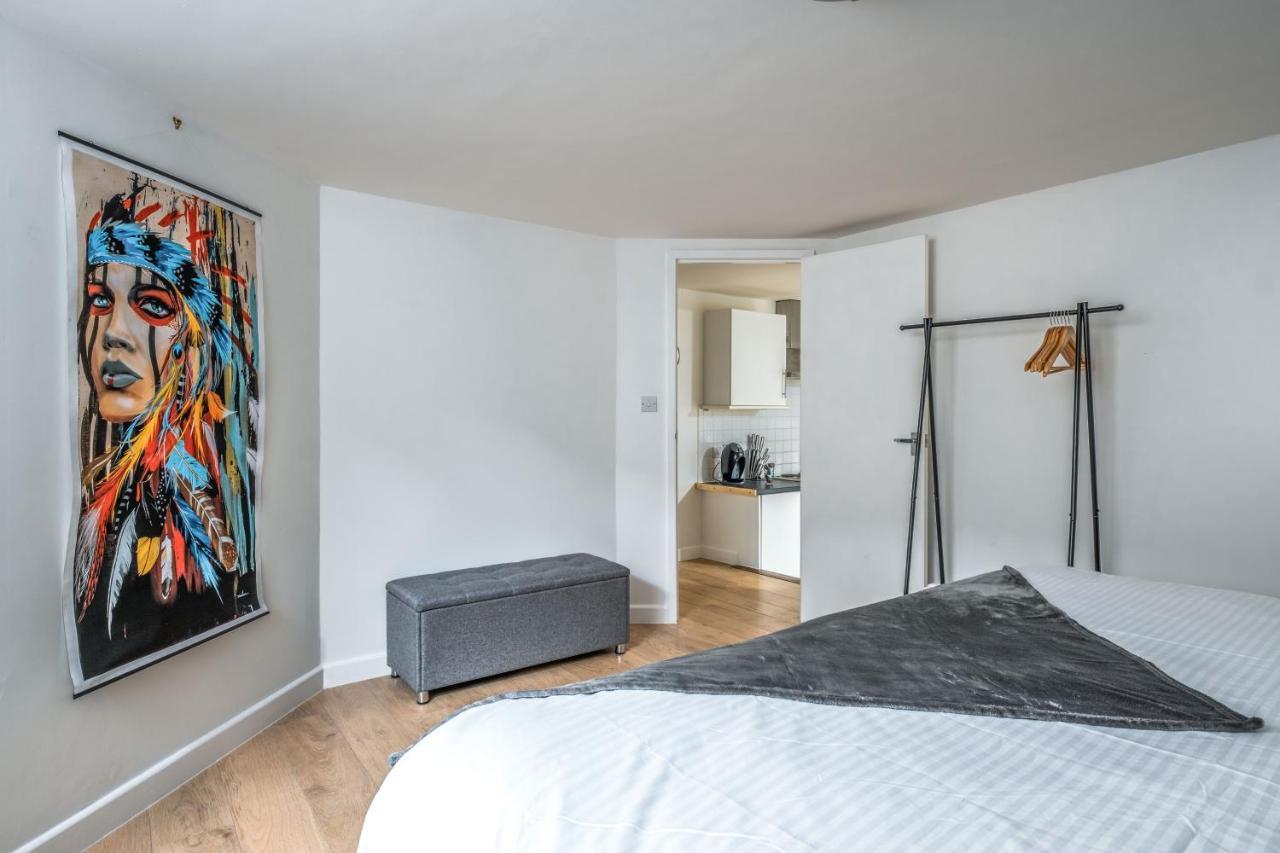Cosy Flat In Free Parking Area, Next To Bus Stop Hove Exterior foto