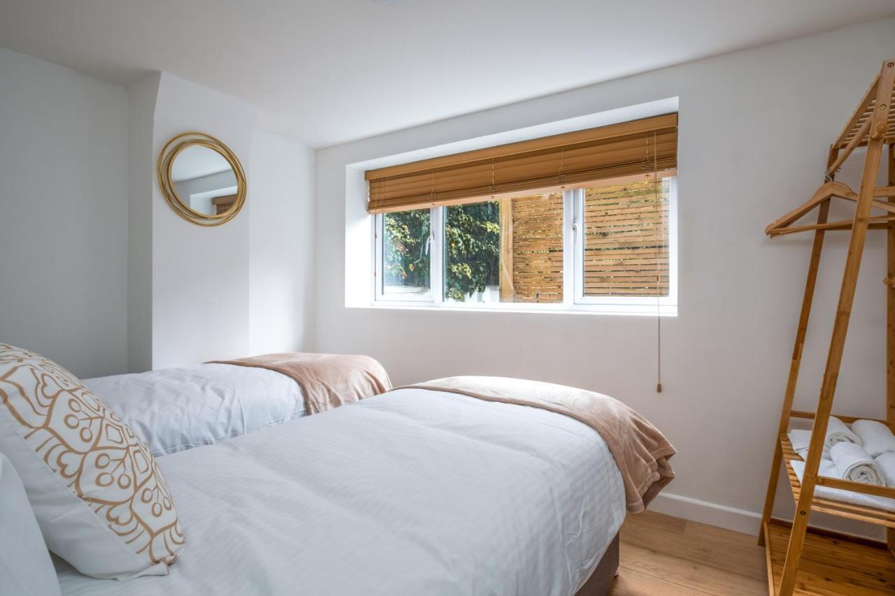 Cosy Flat In Free Parking Area, Next To Bus Stop Hove Exterior foto